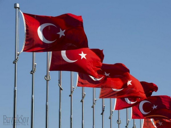 Gönder Bayrakları | Büyüksoy | Şemsiye, Gazebo, Bayrak